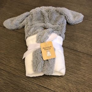 NWT hooded towel